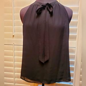 Daniel Rainn sleeveless blouse with tie size M